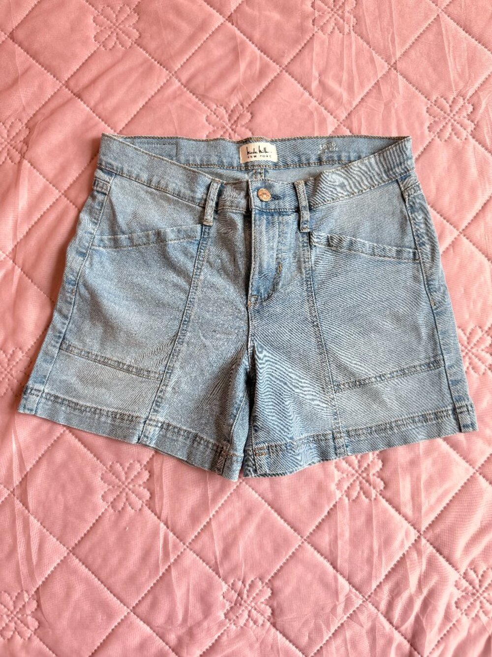 Nicole Miller New York Soho High Rise Denim Shorts Light Wash Size 4